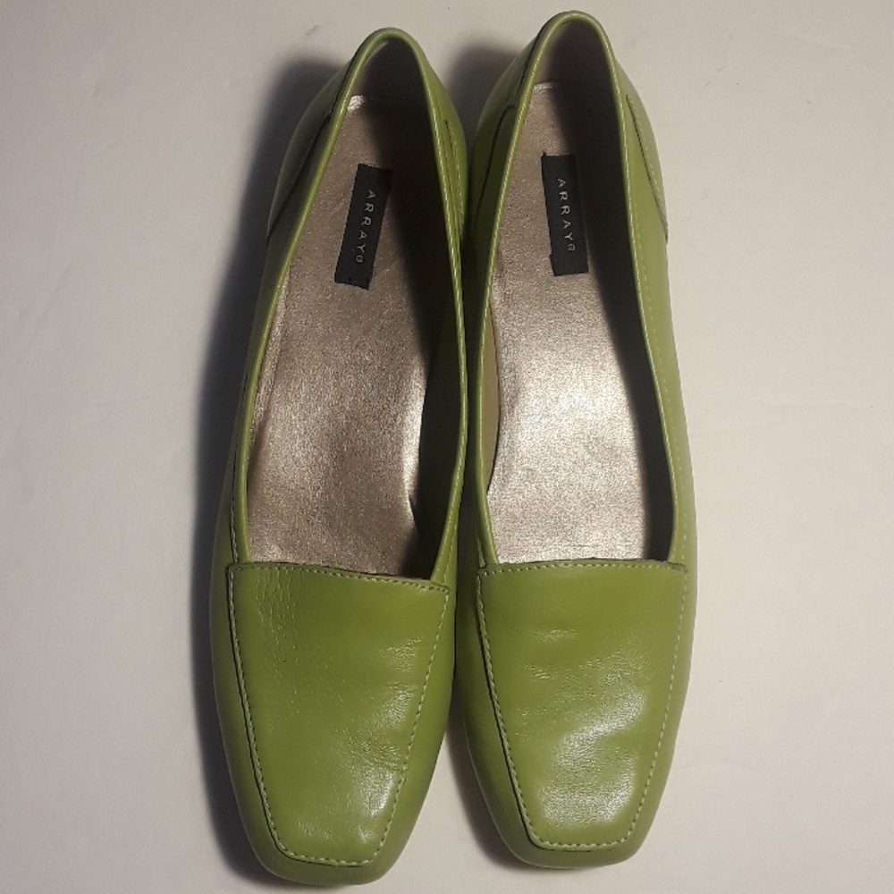 Size 7 S. Array Fredom Square Toe Leather Loafers. - image 2